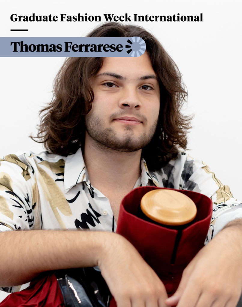 Thomas Ferrarese sfila alla graduate fashion week